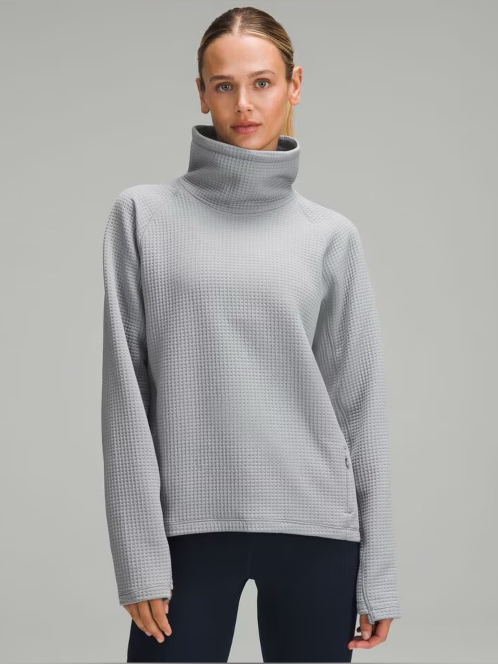 Lululemon Women’s Gray Waffle Knit Funnel Neck kSweater